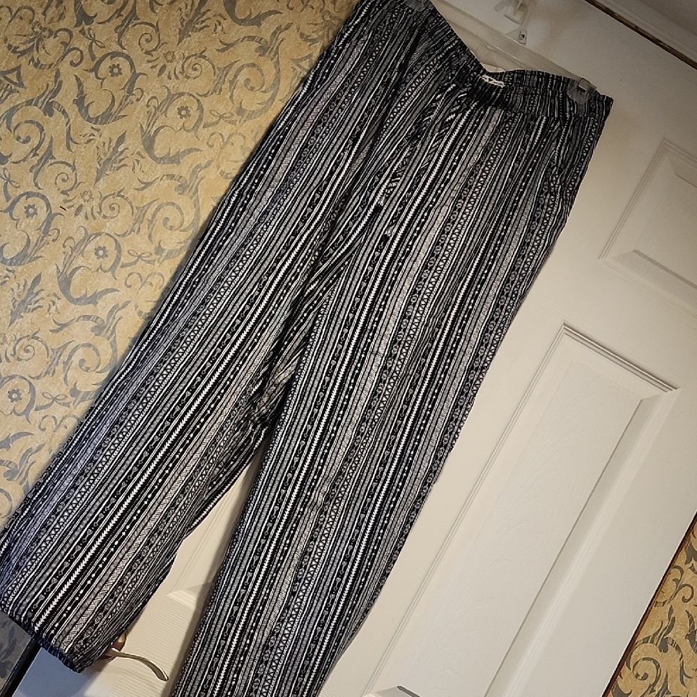 Love Wish Black and White Wide Leg Striped Pants